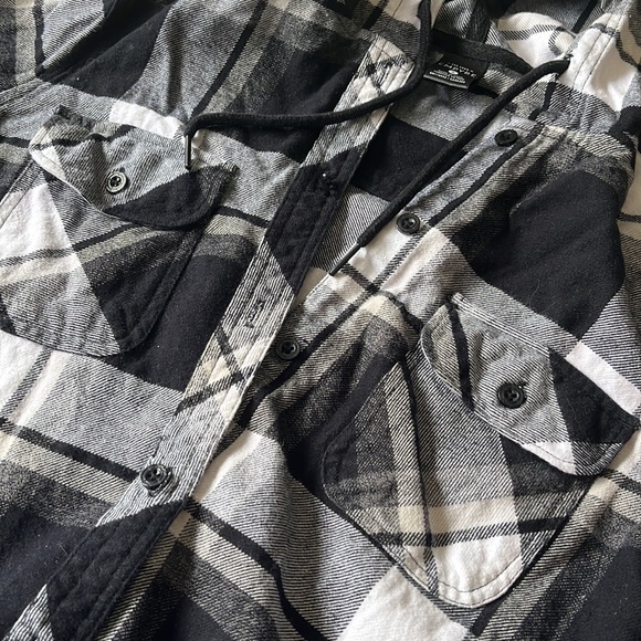 Plaid button down shirt - Picture 2 of 5